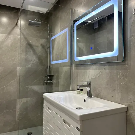 Hidden Gem Azure Apartamento *