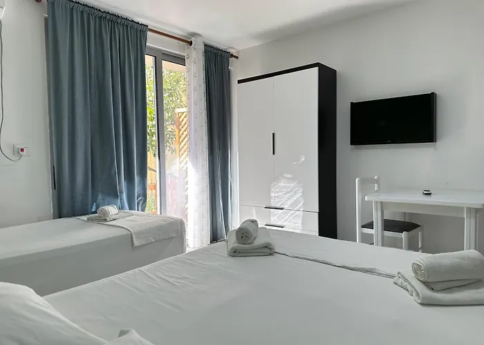 Hidden Gem Azure Apartment Sarande